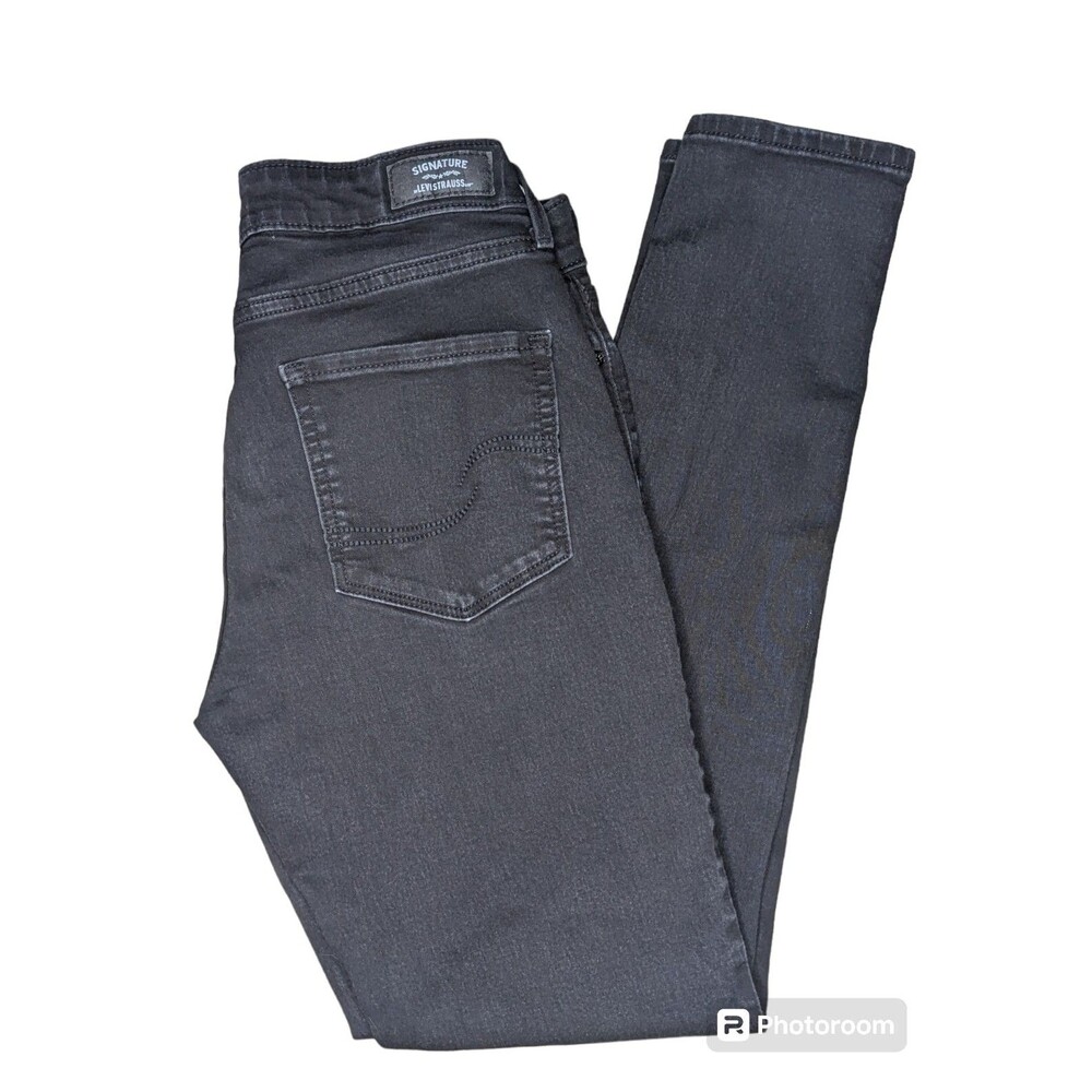 Signature by Levi Strauss Women’s Modern Skinny Jeans — Black, Size 10L W30 L34